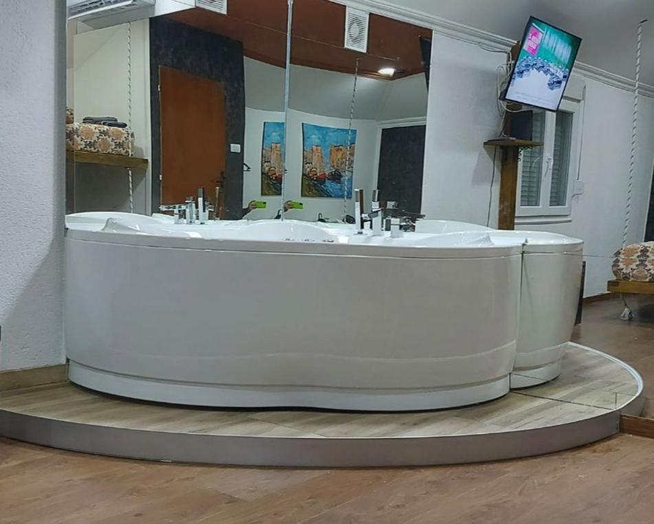 Mistik Secret Apartments Jagodina Exterior photo